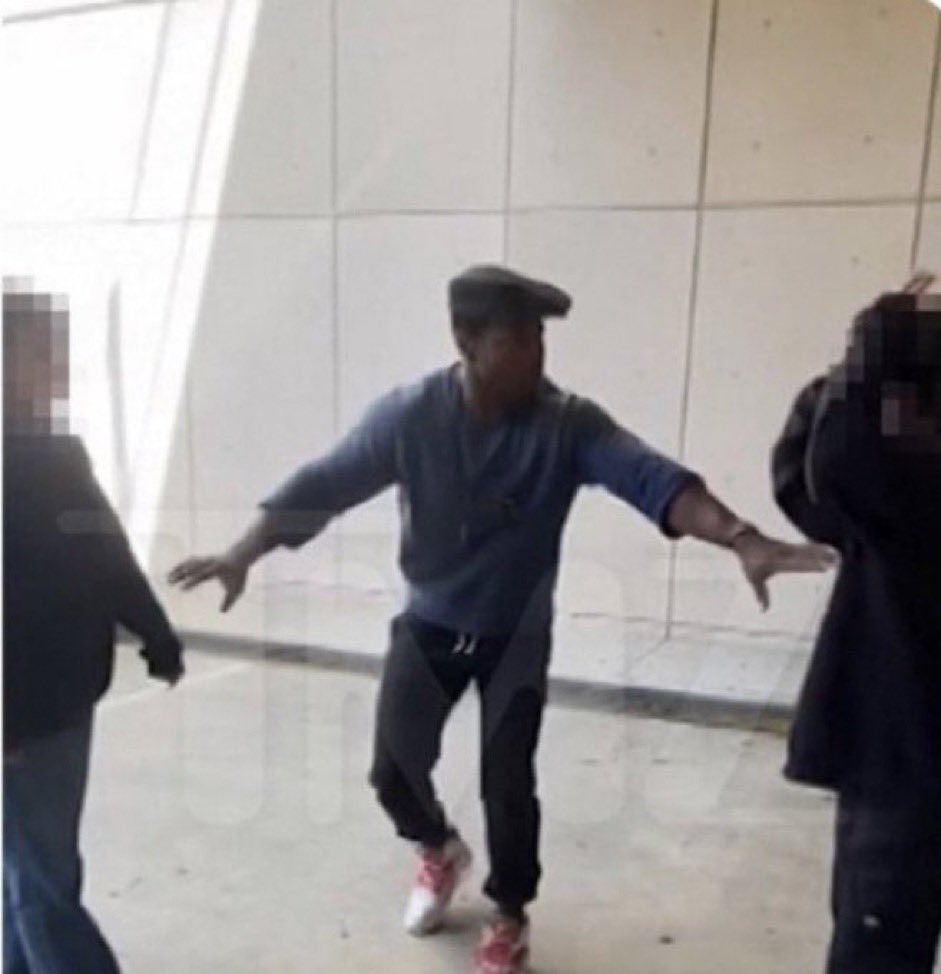 eeloneal's tweet image. Saturday