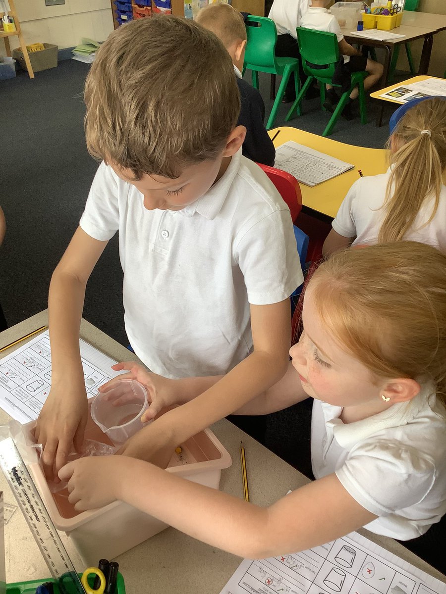 BandBschool's tweet photo. Year 2 had a fantastic Science session today. We did an experiment testing the properties of materials and deciding how suitable they would be for use as an umbrella for a Victorian person. #bandbouse #bandbscience @eboractrust https://t.co/3UqwIS2DQR