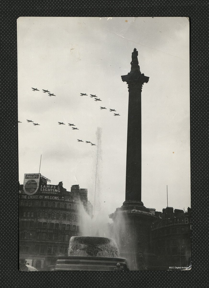 danmadmorgan's tweet photo. Canberras over London on Battle of Britain day, 1954 from the @IntBCC Digital Archive #BoB83 #battleofbritainday https://t.co/oYN4llXAeS