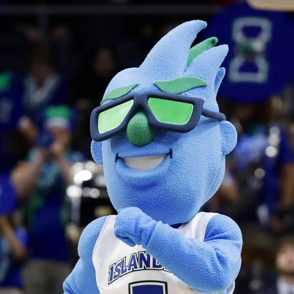 Taylor Swift and Texas A&amp;M-Corpus Christi mascot Izzy the Islander have been ‘quietly hanging out,’ according to reports.