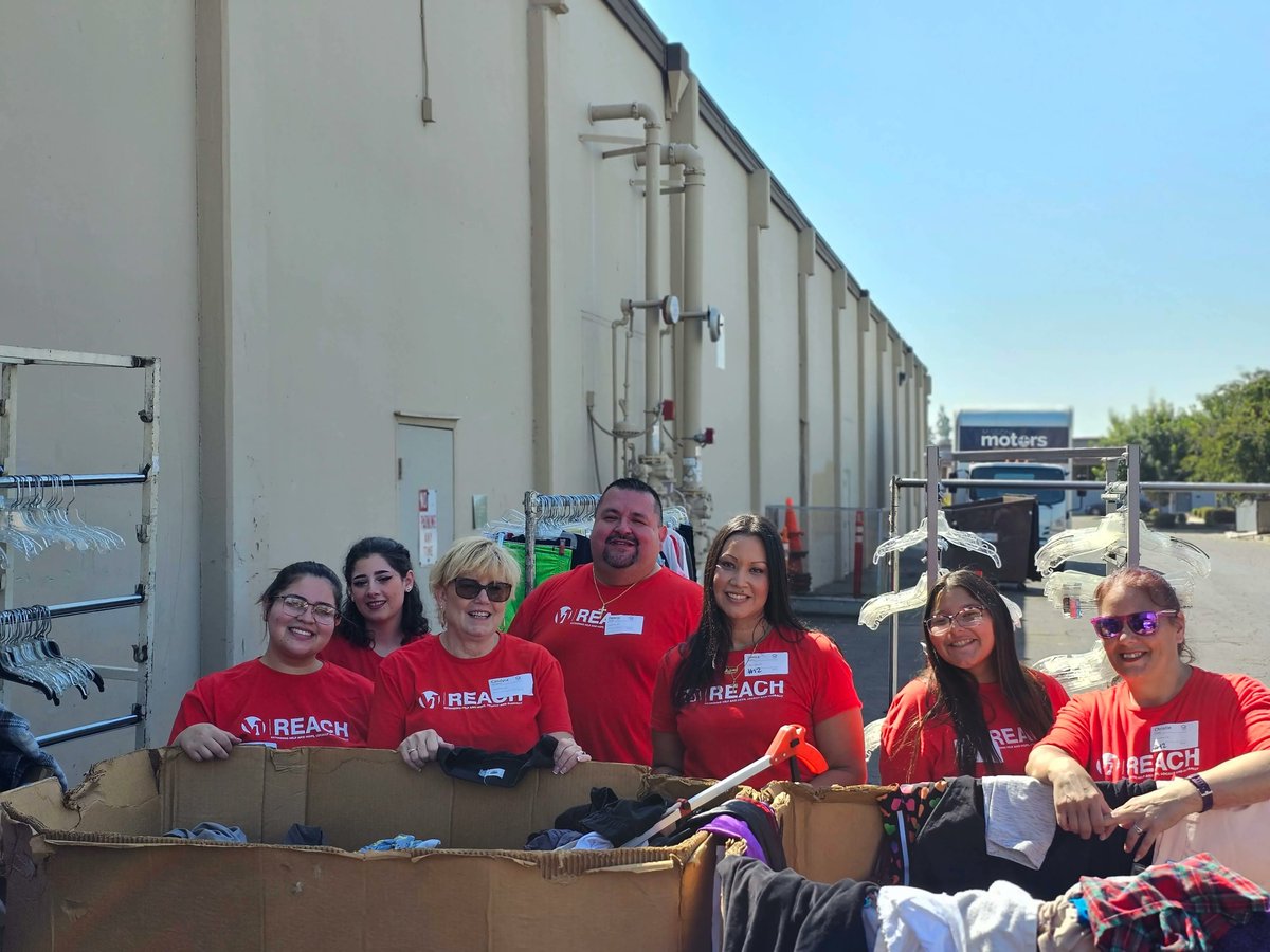 vrmhope's tweet photo. Thank you @visaliafirst for a great Serve Day this past weekend! We had many volunteers who came out to several different areas of the Mission and served as part of @v1reach Serve Day! It was such a blessing to our staff and residents to see so many new faces on campus .👏🏼 https://t.co/And3U88poz