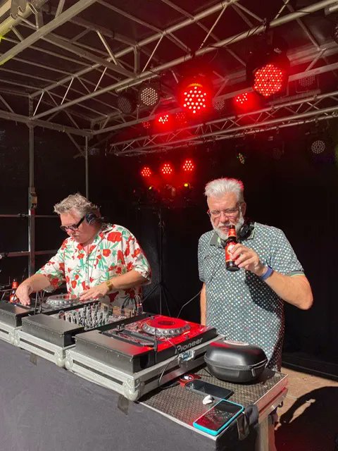 Muziek voor de ruige tieners van toen...🎶