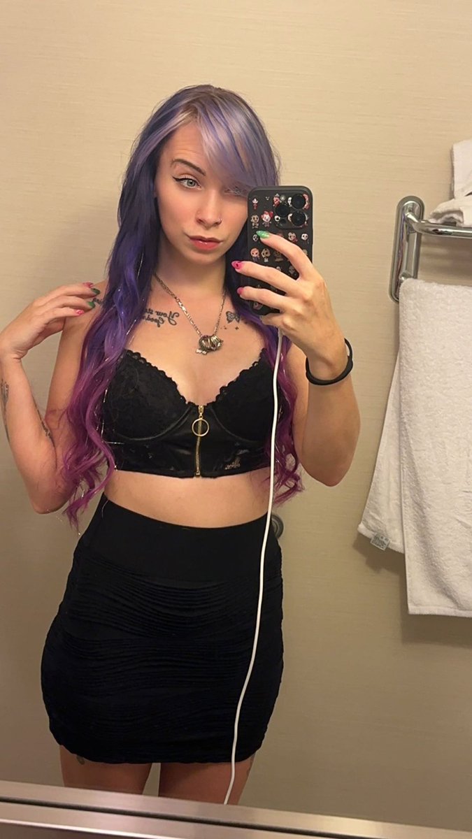 Had an amazing trip/visit in Vancouver bc! 
Dax, Robbie G and surprise guest merkules was worth  it🩵🦋😉  

<a href="/thatsdax/">Dax</a> <a href="/RobbieGhiphop/">Robbie G</a> <a href="/MerkulesMusic/">MERKULES</a>