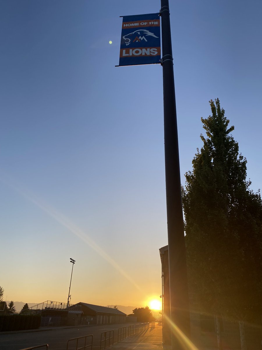 KRod36400809's tweet photo. Rise and shine, it’s hittin time. https://t.co/ohFxPe6ykr