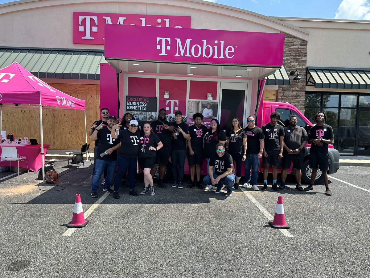 cballin178's tweet photo. Helping out in Perry FL! https://t.co/yVHDdROL5y