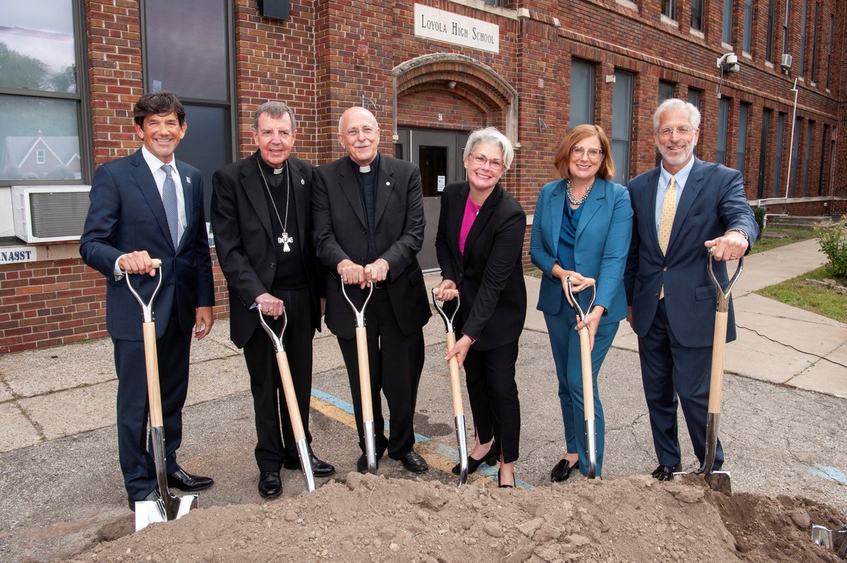 .<a href="/LoyolaHSDetroit/">Loyola High School</a> kicked off its 30th anniversary year by announcing a $9 million campaign entitled “Empower Loyola: A Campaign for Exceptional Sons” on Sept. 13. There was also a ceremonial groundbreaking for Loyola's new St. Peter Claver Chapel.