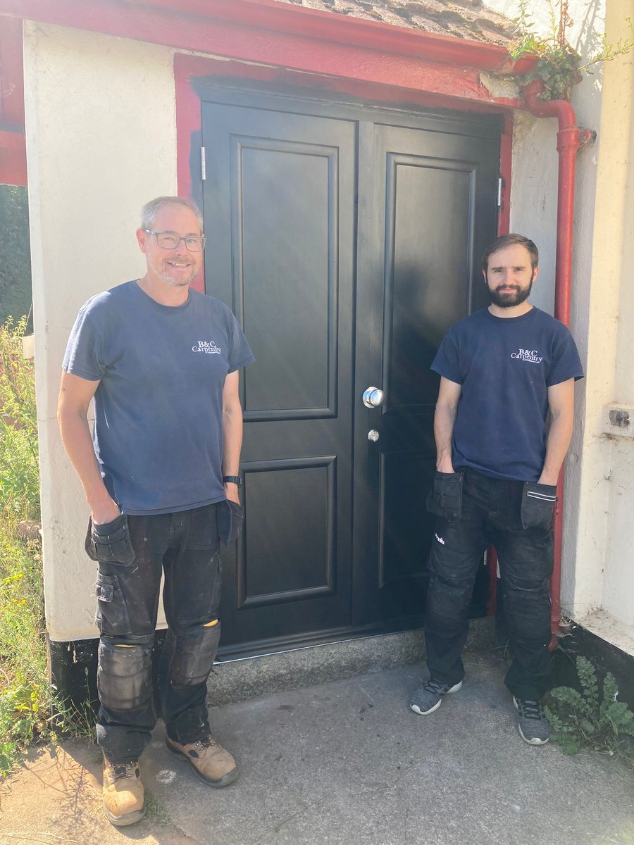Thank you to our amazing supply chain for restoring the Immanuel Chapel front doors in Exminster!! It wouldn't have happened without B & C Carpentry (South West) and Fineline Group, who supplied, painted and fitted the doors. A great team effort 👍