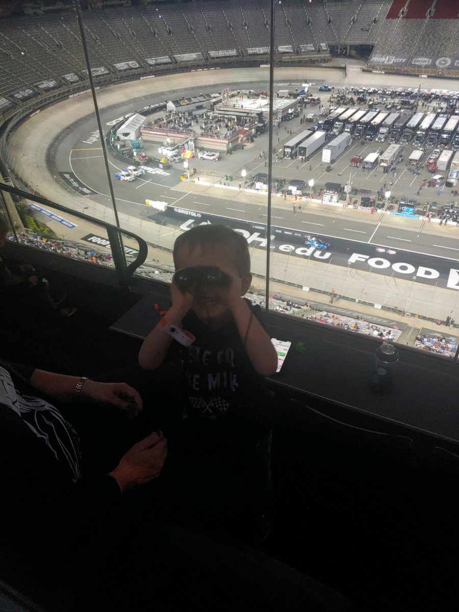KentHunley's tweet image. Carter's first race

#ItsBristolBaby #NASCAR #NASCARPlayoffs   #UNOH200 #BushsBeans200