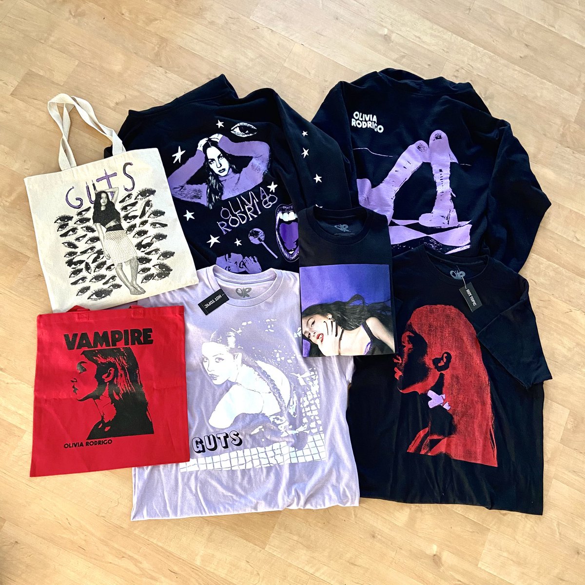 soulrock22's tweet photo. All the guts merch i got from @HotTopic ! I got vampire shirt and vinyl on the way and sour shirts! @LiviesHQ @OliviaRodrigo 💜 🥹🫶🏻
#GUTS #GUTSworldtour #OLIVIARODRIGO
#hottopic #HTfan #HTfanatic #HTfandom #hottopicmusic https://t.co/sRBRrLyxyR
