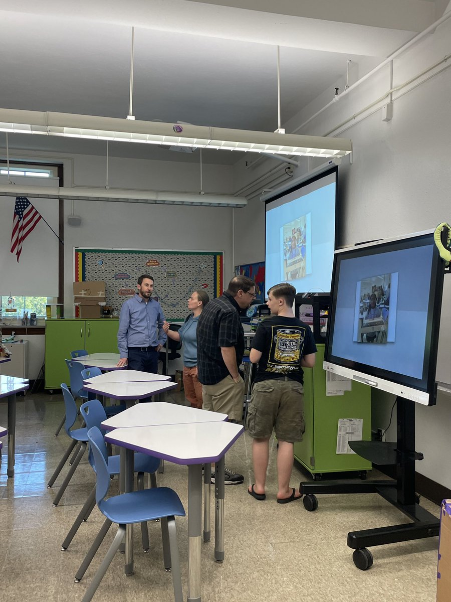 Amanda McFadden (@amandam09376357) on Twitter photo What a fantastic evening of family engagement on the hill!! <a href="/barretjcps/">Barret TMS</a> <a href="/AmyStrite/">Amy Strite</a> #studentshowcase #thehill What a fantastic evening of family engagement on the hill!! <a href="/barretjcps/">Barret TMS</a> <a href="/AmyStrite/">Amy Strite</a> #studentshowcase #thehill