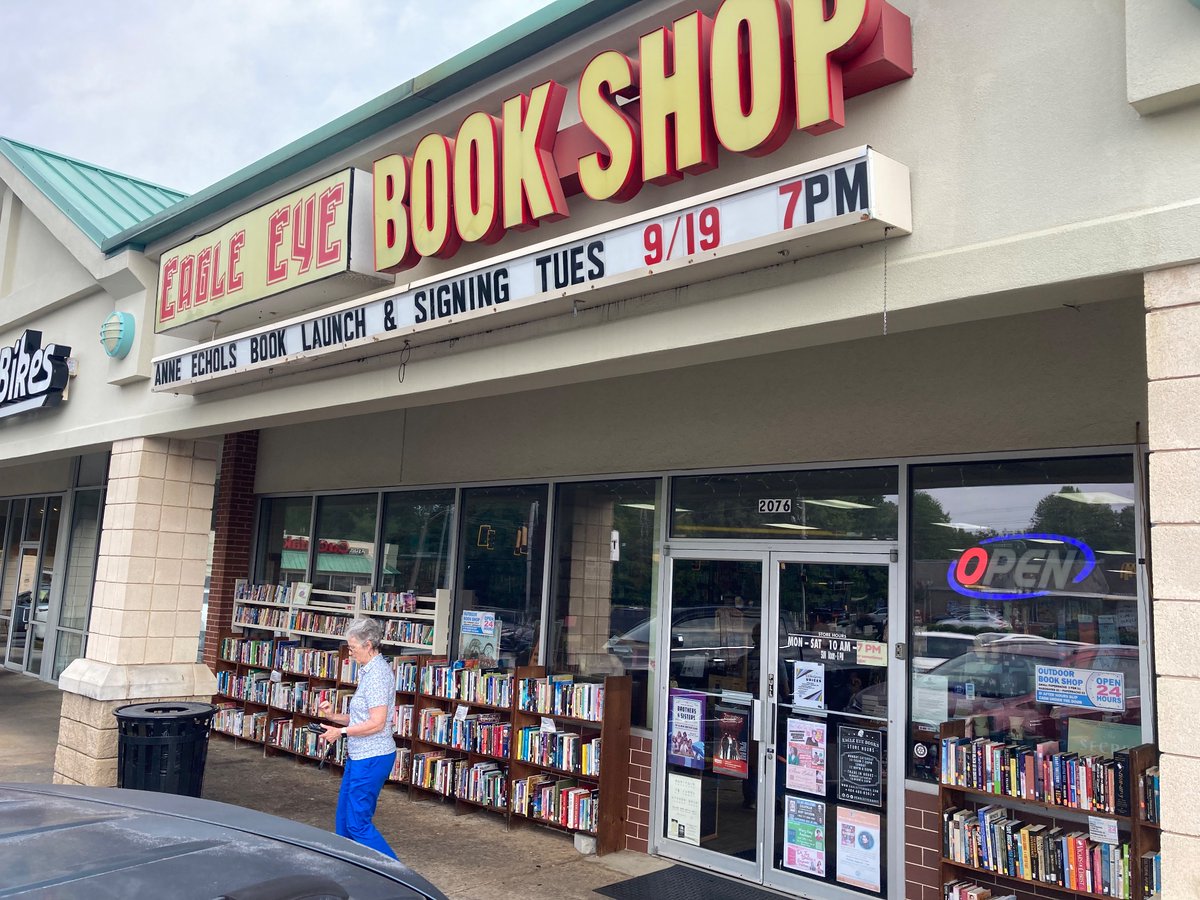 Atlanta GA indie bookstores = ❤️❤️❤️❤️ 📚 Thanks for the hospitality and the hope ✊ #CharisBooks #ACappellaBooks @eagleeyebooks @thebravething @SIndies