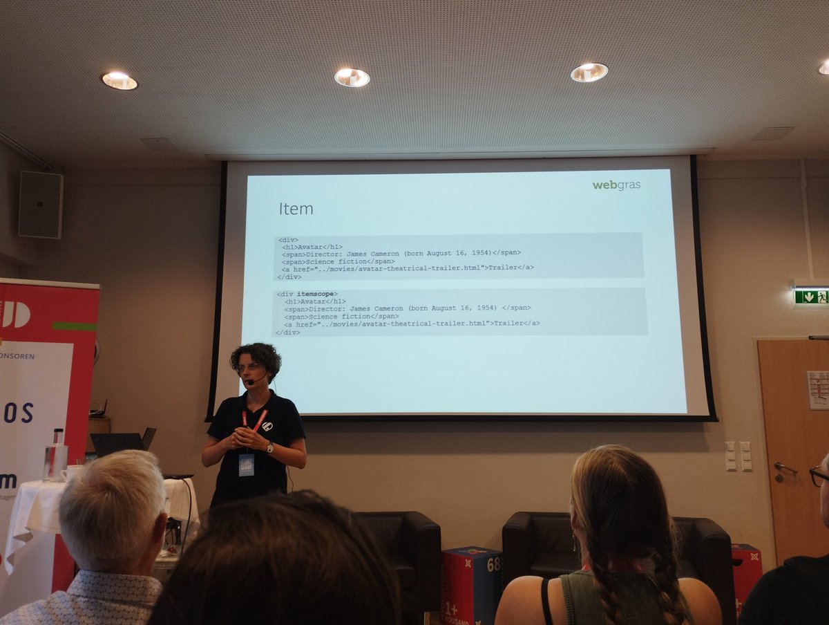 Sigrid Gramlinger does a presentation about structured data at #joomladay DACH in Salzburg. #joomla #jd23dach <a href="/sgramlinger/">Sigrid Gramlinger</a>