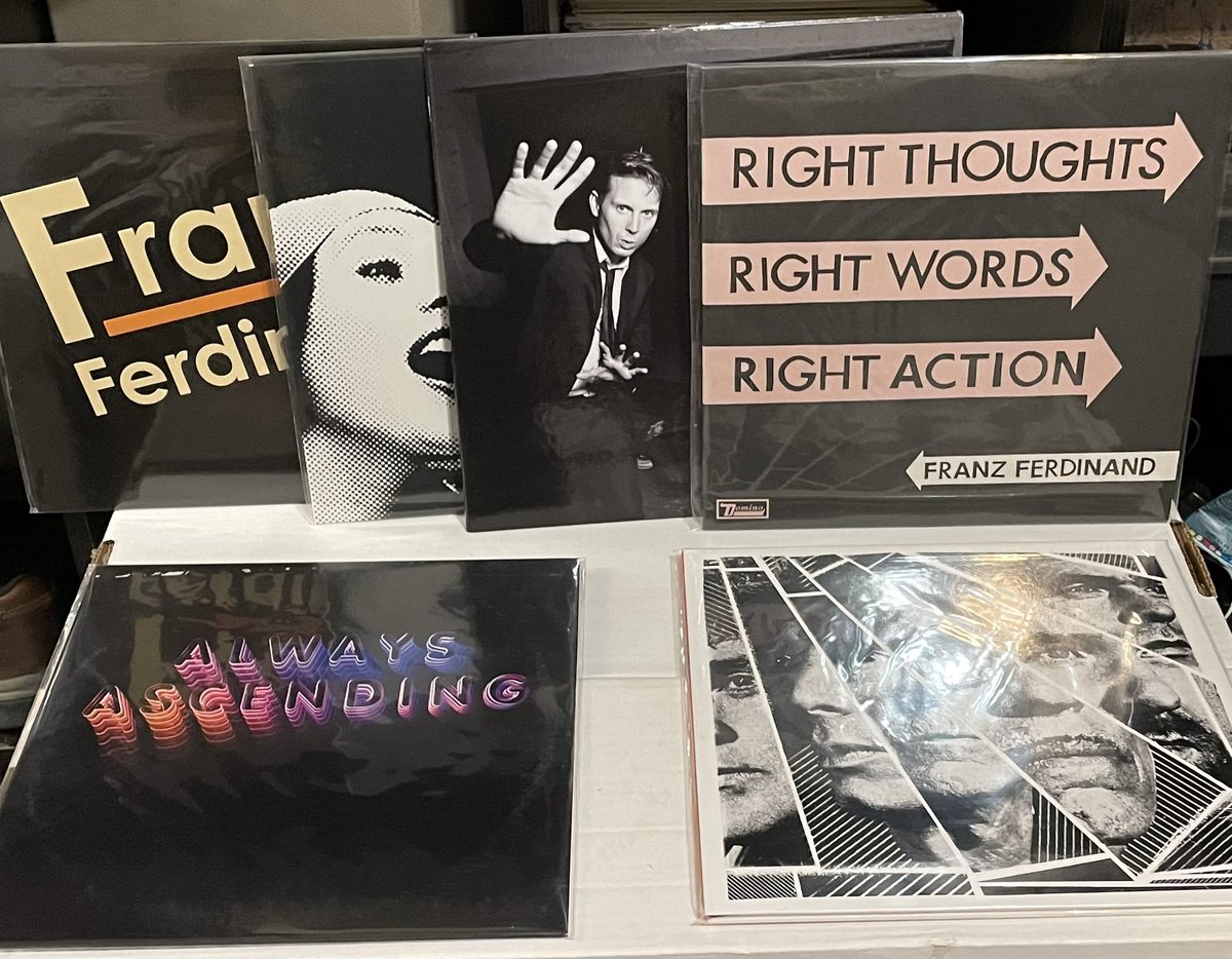 jwadewilli's tweet photo. @Franz_Ferdinand I have all of the 12 inch albums and a few 7” singles https://t.co/i9pqaTIWaW