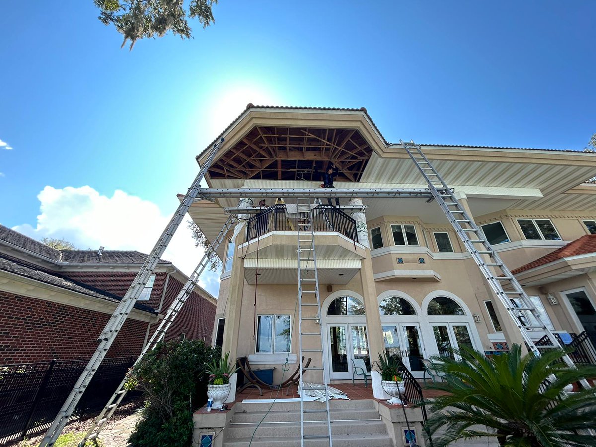 agg_corp's tweet photo. From dreams to blueprints, from blueprints to reality. AGG Construction is your partner in remodeling and constructing your spaces. 🏡✨ Contact us to start your transformation! #Remodeling #Construction #ExteriorDesign