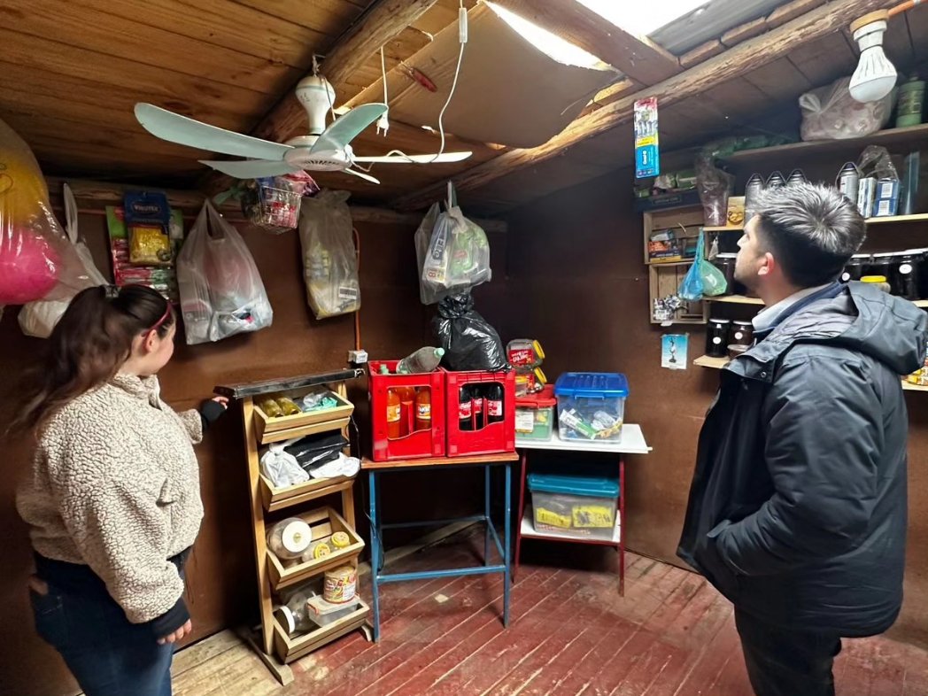 CdnLinares's tweet photo. Seguimos trabajando para que todos los afectados accedan a los subsidios por las inundaciones. Nuestros asesores Ariel Domínguez, Joghann Vásquez y Denisse Romero recorrieron Pejerrey y Vega de Salas para catastrar a los  emprendedores damnificados.
¡Juntos reactivamos el Maule! https://t.co/Eetx2uVYrh