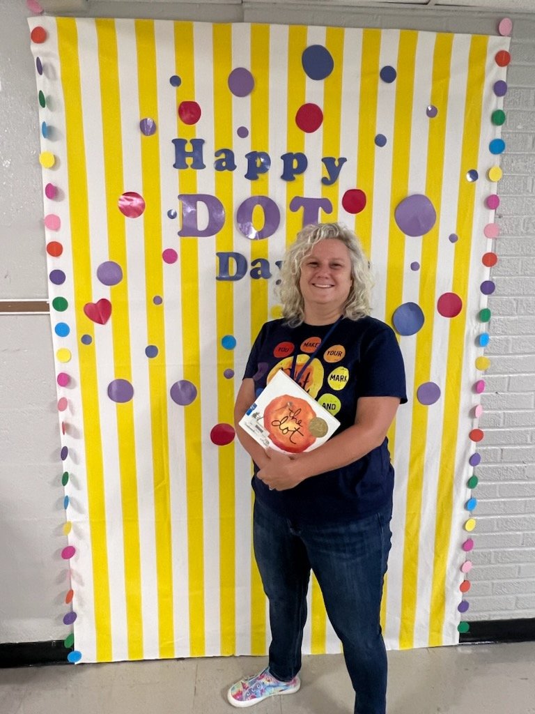 APTOliver's tweet photo. Had fun celebrating International Dot Day at the SCELC!! #Austellsoars https://t.co/EM6IbD4BKt