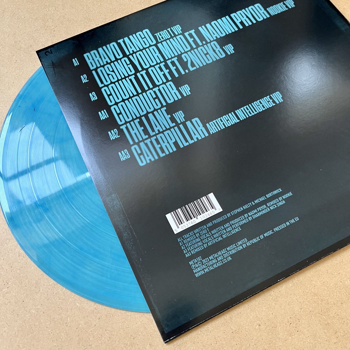 It's full release day for @scardnb's 'The Road Less Travelled VIP' 📢 Featuring VIPs from @zerotdnb, @djnookie and @glennAI as well as 3 VIPs from @scardnb themselves, this is a bumper release full to the brim 🥁 Also available on blue vinyl - bfan.link/trltvip