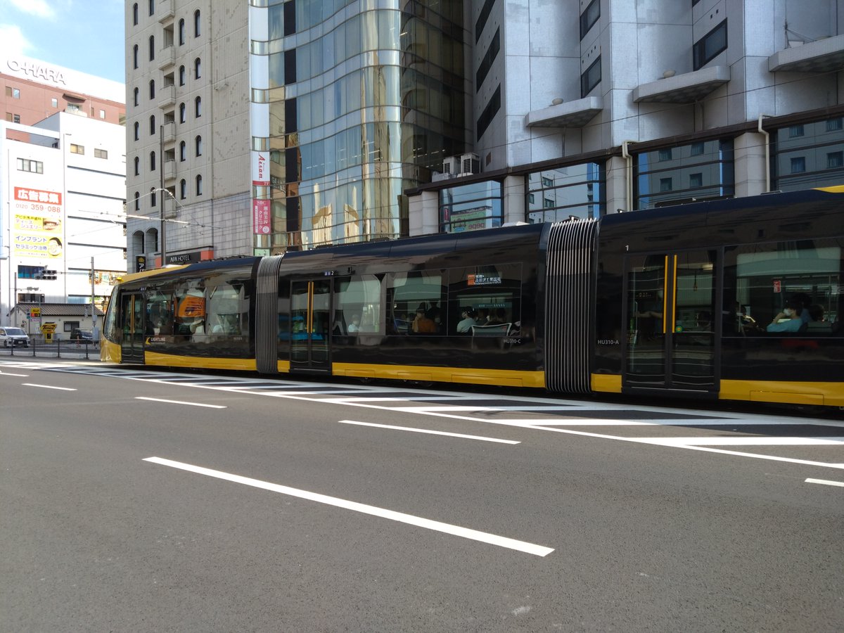 開業から間もなく1か月。愛称は「ライトライン」で落ち着くのかな。