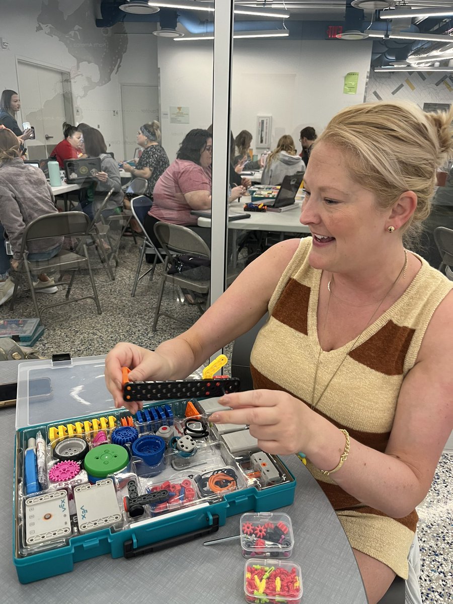 TOverton71's tweet photo. Having fun with @LindbergNiki building PLTW cars. Coffee and perseverance saw us through! @theSMSD @icoachRoche https://t.co/qafDKIDuKo