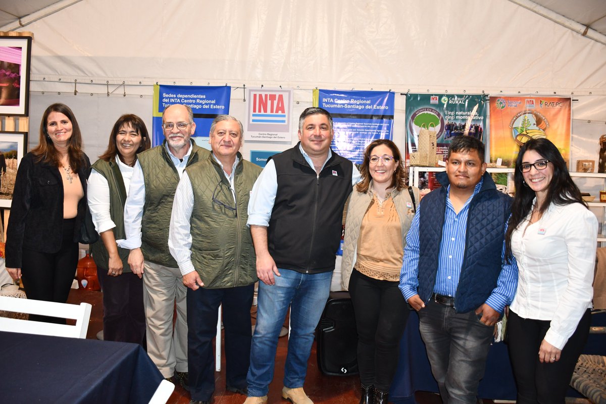 Nuestro presidente <a href="/MDGarmendia/">Mariano Garmendia</a> recorrió junto con el Consejo directivo regional nuestro stand en la #ExpoTucumán donde presentamos líneas de trabajo vinculadas a hidroponía, riego, tecnologías para la agricultura familiar y desarrollo de variedades de caña de azúcar y algodón.