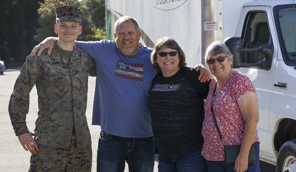 Tip: Have a support group of family and friends who can help during an emergency. Make sure that one of these people has an extra key to your home and knows where to find your emergency supplies and medications.
#NPM2023
#ReadyUSMC
(Photo   by Staff Sgt. Marcela Diazdeleon) https://t.co/eesICi9USF