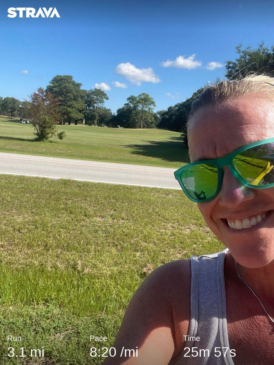 Lunchbox081978's tweet photo. Happy Friday! Get outside it’s feel so good, eastern bc anyway #run #runner #running  speedy #endorphinspeed https://t.co/kVtS4jKKJM