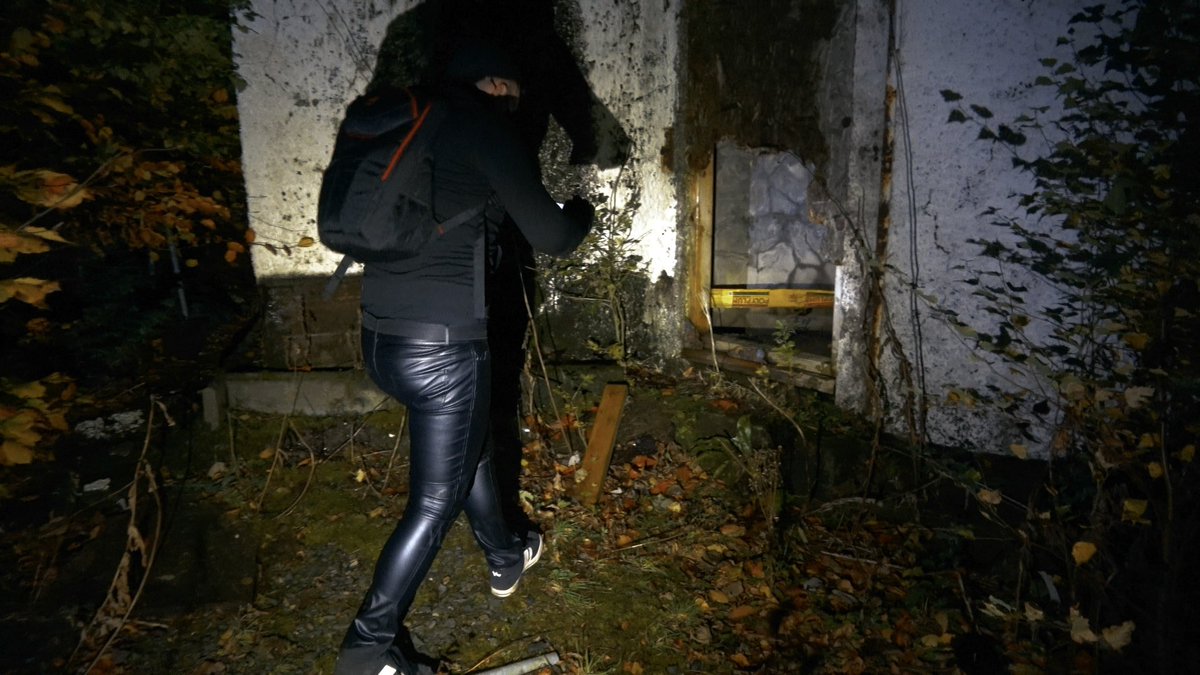 DeviantDiscover's tweet image. youtu.be/eu2iN1bEFEQ?si…
Halloween is fast approaching and with that, let’s have a look at the fun we had at the abandoned Philipshill Hospital Chapel last year. 
Video link above and please subscribe to our YouTube channel. #michaelmyers #halloweencosplay