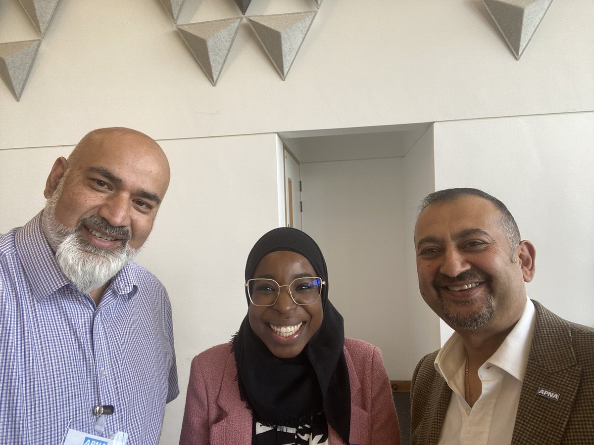 A great chance to connect with @ZainabGarbaSani and a catch up with @Doctor_Masood @ApnaNhs Conference #APNA23 #TeamAPNA