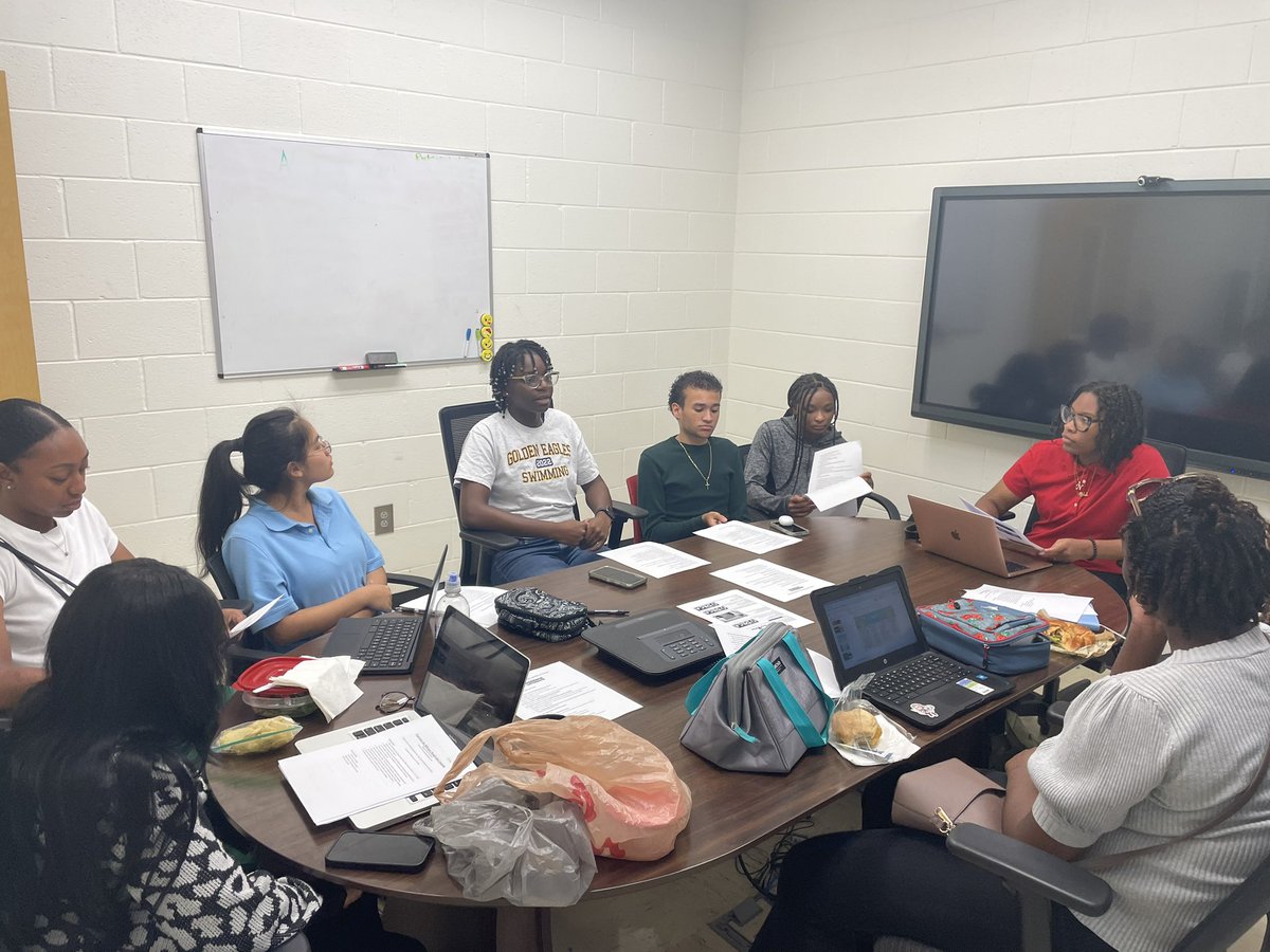 AAS DECA tweet media