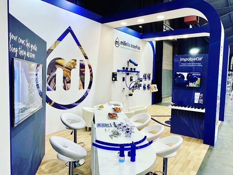 Minerva_Expo's tweet image. A few quick shots of this beauty that we built this week at the #UKDD in Telford for our good friends @MR_ITP Milkrite Interpuls. Always a pleasure with lovely clients like these guys! #standdesign #boothbuilder #tradeshows