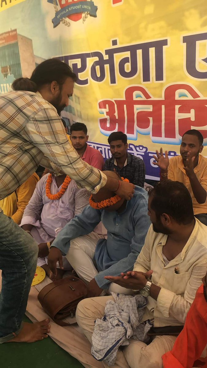 2018 में तेलंगाना में एम्स घोषित हुआ, पार्शियली फंक्शनल है। 2017 में देवघर, राजकोट में एम्स घोषित हुआ, दोनों जगह क्लास स्टार्टेड है। 2015 में विजयपुर, विलासपुर, गुवाहाटी में घोषित हुआ, क्लासेज शुरू है। वहीं #DarbhangaAIIMS आजतक इंतजार कर रहा है।
#AmitShahGoBack