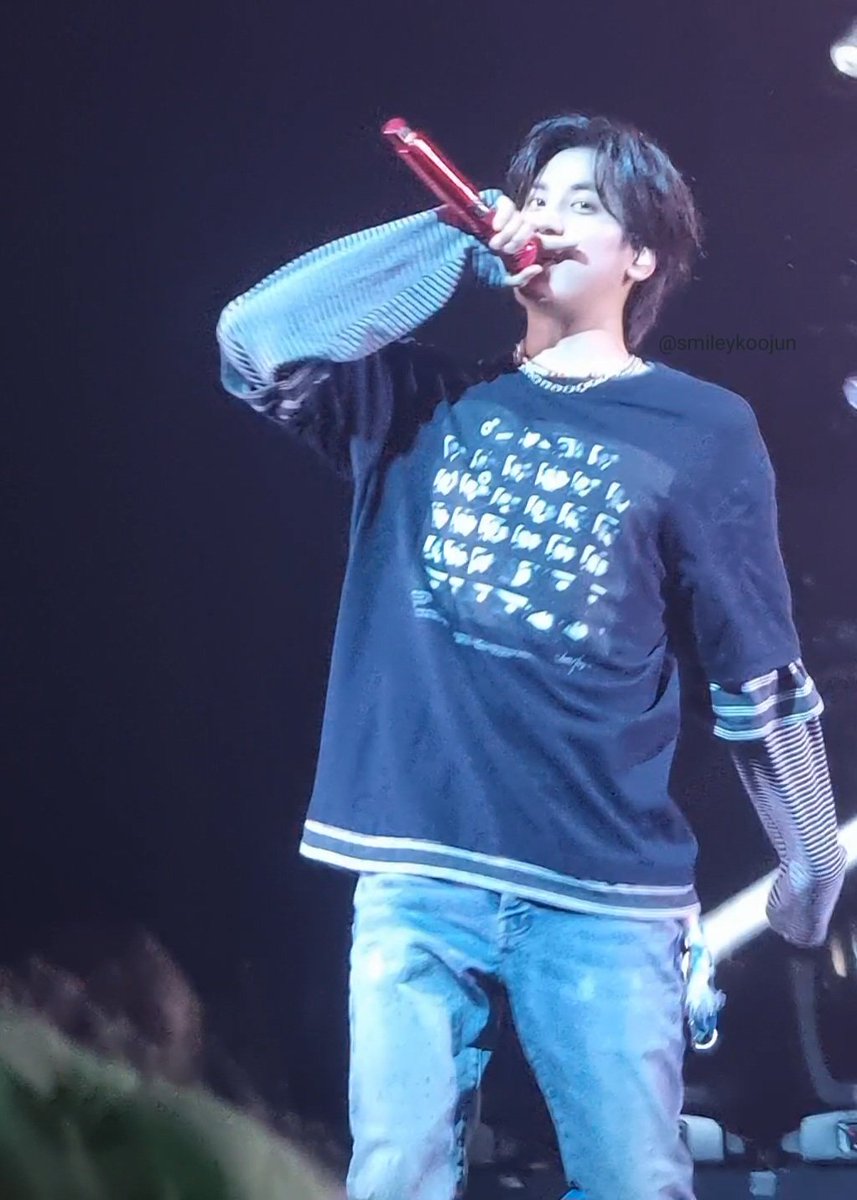 chanu <3
#iKONIC과_iKON_8주년_우리의PANORAMA