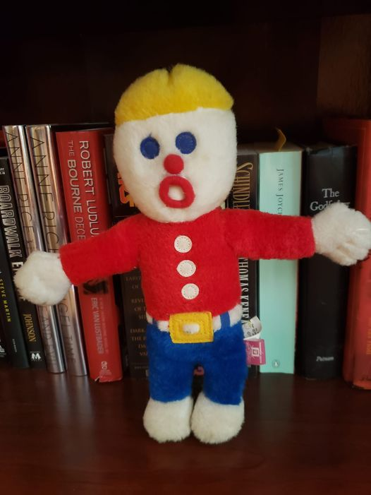 OH NOOO! Chaos Inc. Afterparty with The Duke is almost nigh! Tonight Mr. Bill tries to explain Finnegans Wake to Mr. Hand! Aloof allusions start at 9pmEDT following Jammers/Gold TGIF! Hot, Sweet & Sticky at 5:30! Only @ the coolest radio station twistedroadradio.com!