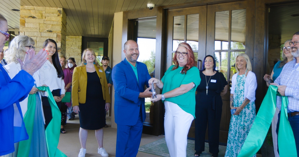 405businessmag's tweet photo. Paycom’s Chad Richison Opens New Green Shoe Foundation Facility

The new 10,000-square-foot facility furthers the organization’s mission to impact adults through transformational mental health support. Read more: https://t.co/y59YyOBrv9 https://t.co/ucbE6soM9t