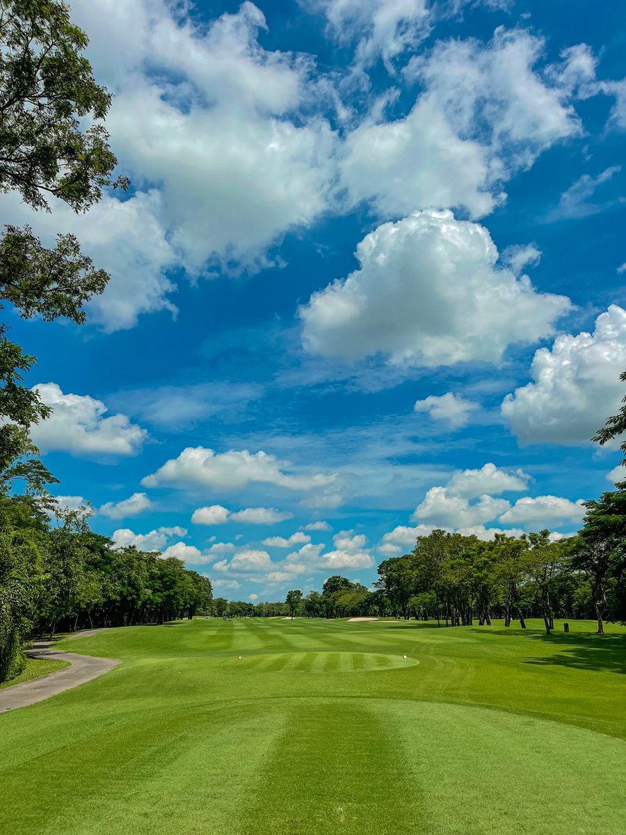 U__pie's tweet photo. ☀️☁️⛳ https://t.co/ivp7ZobgP4
