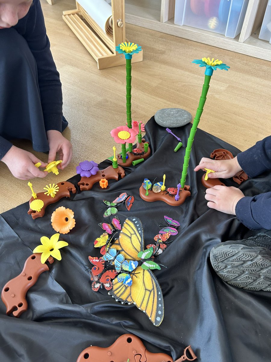 Monnow_Primary's tweet photo. Reception children have begun their loose parts journey, sparking creativity and curiosity into their learning. The wonder of loose parts play! #dosbarthbramble #enablinglearning @EAS_EarlyYears https://t.co/qThS4usx1r