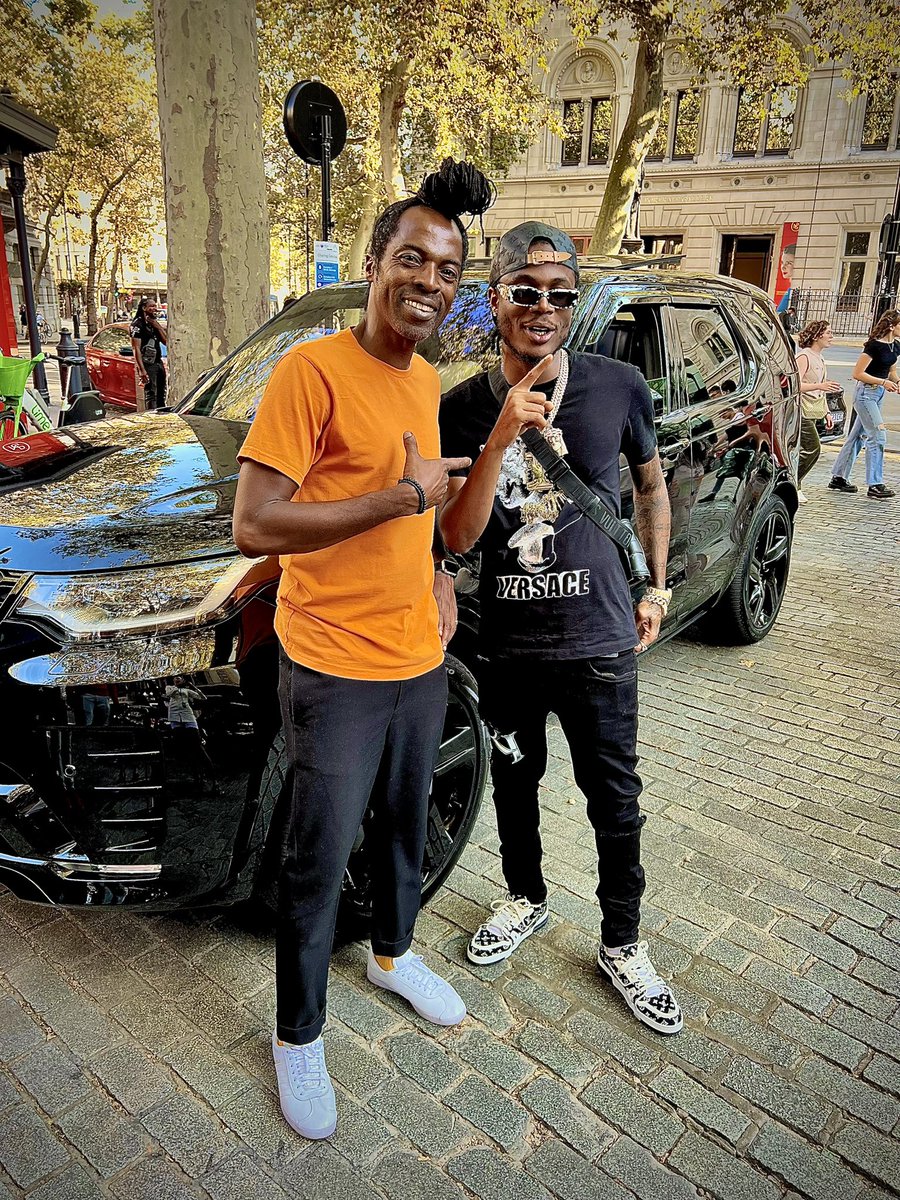 Look who #Pulled🆙 <a href="/MasickaMusic/">Masicka</a>📸👑

Great to see my G pulling up in Leicester Square today for a catch up and some very insightful reasonings…🇯🇲🇬🇧

Coming soon <a href="/thereggaerecipe/">#ReggaeRecipe</a> @capitalxtra #Interview 

Just before his BIG headline show @theo2london tonight 🔥

#Masicka