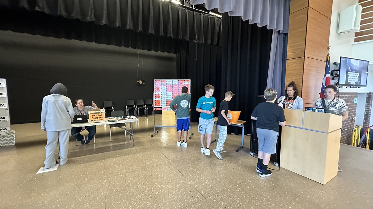 Student shopping at our PBIS store on this fun Friday!
