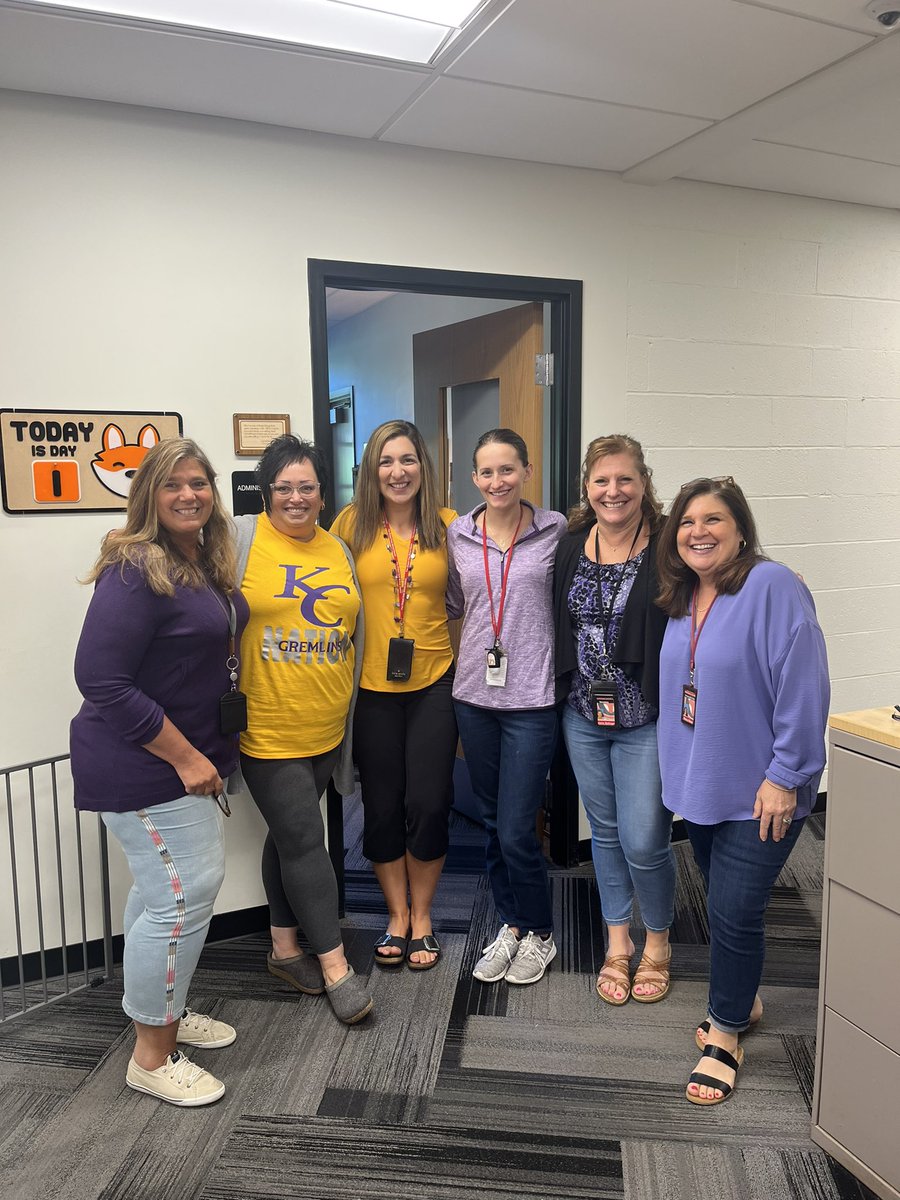 LauraMiller113's tweet image. On this #FCProud Friday, we wear 💜💛 to show our support of #masonstrong #2strong @FCASD