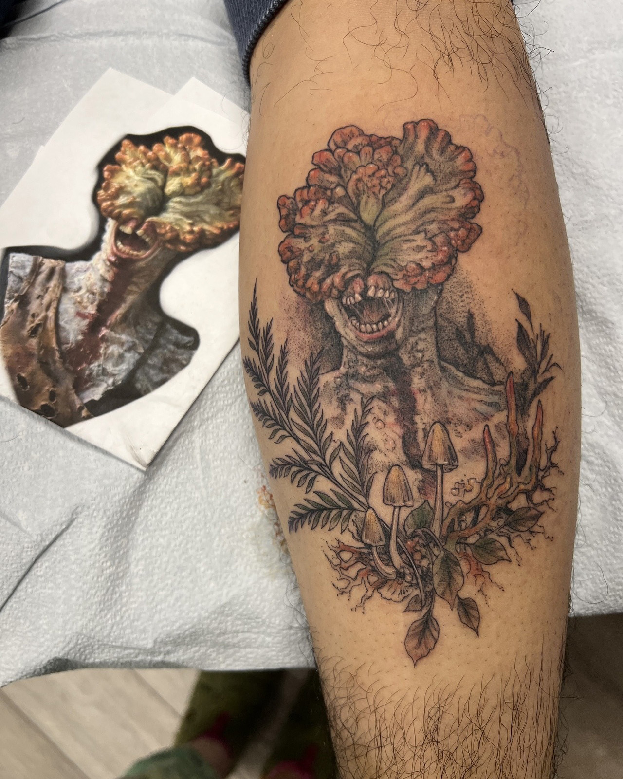 Naughty Dog on X: Ellie's tattoo IRL. Thanks to Alina for sharing your The  Last of Us Part II-inspired tattoo! Share your own fan art, cosplay, and  more here:   /