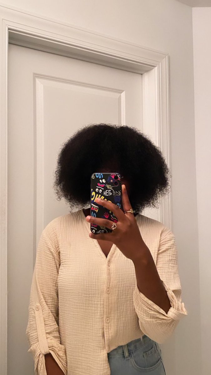 To the girls with hair as wide as a forest and minds as expansive as the cosmos: May your STEM endeavors be as unstoppable as your natural crown.  #BlackInSTEM #RootedInScience  #BlackInX #AfroInBio