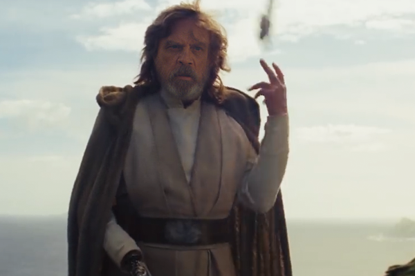 trainingraptors's tweet photo. I'm never watching another Star Wars movie in theatres until Disney trows this garbage out of canon.

#StarWars https://t.co/bSs7EEz2zX