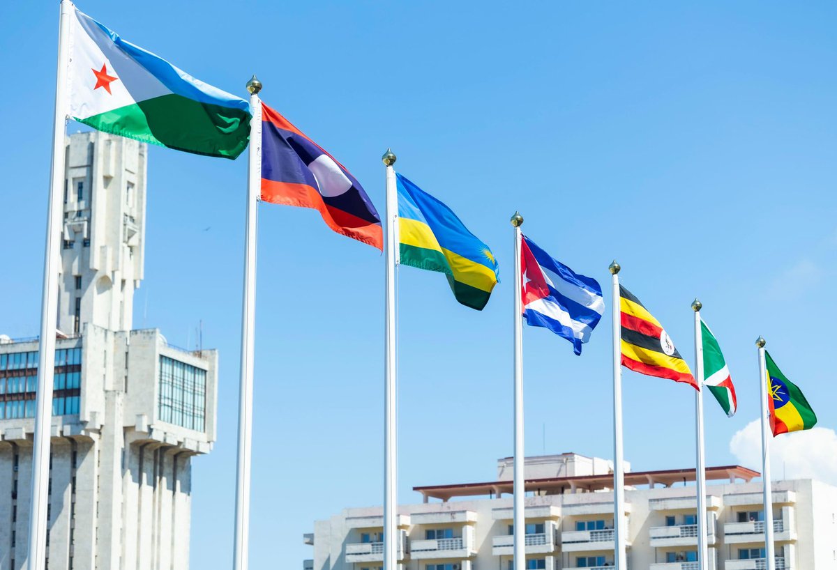 UrugwiroVillage's tweet image. “South-to-South cooperation can mean different things. But in our context, it should be about changing the narrative that developing countries cannot be part of global solutions, for ourselves and the whole world. Beyond science and technology, we have a lot to offer the world,…