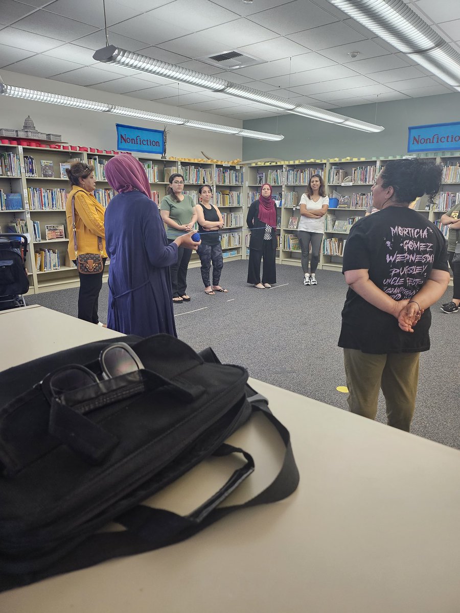 glover_do's tweet photo. Parent University (arabic) at @ChaseTigers  with @hope647075  @LamaNAcommunity 
@FACETeam6
@CandlerSandra
Thank you so much for inviting me https://t.co/oYRIncTZfb