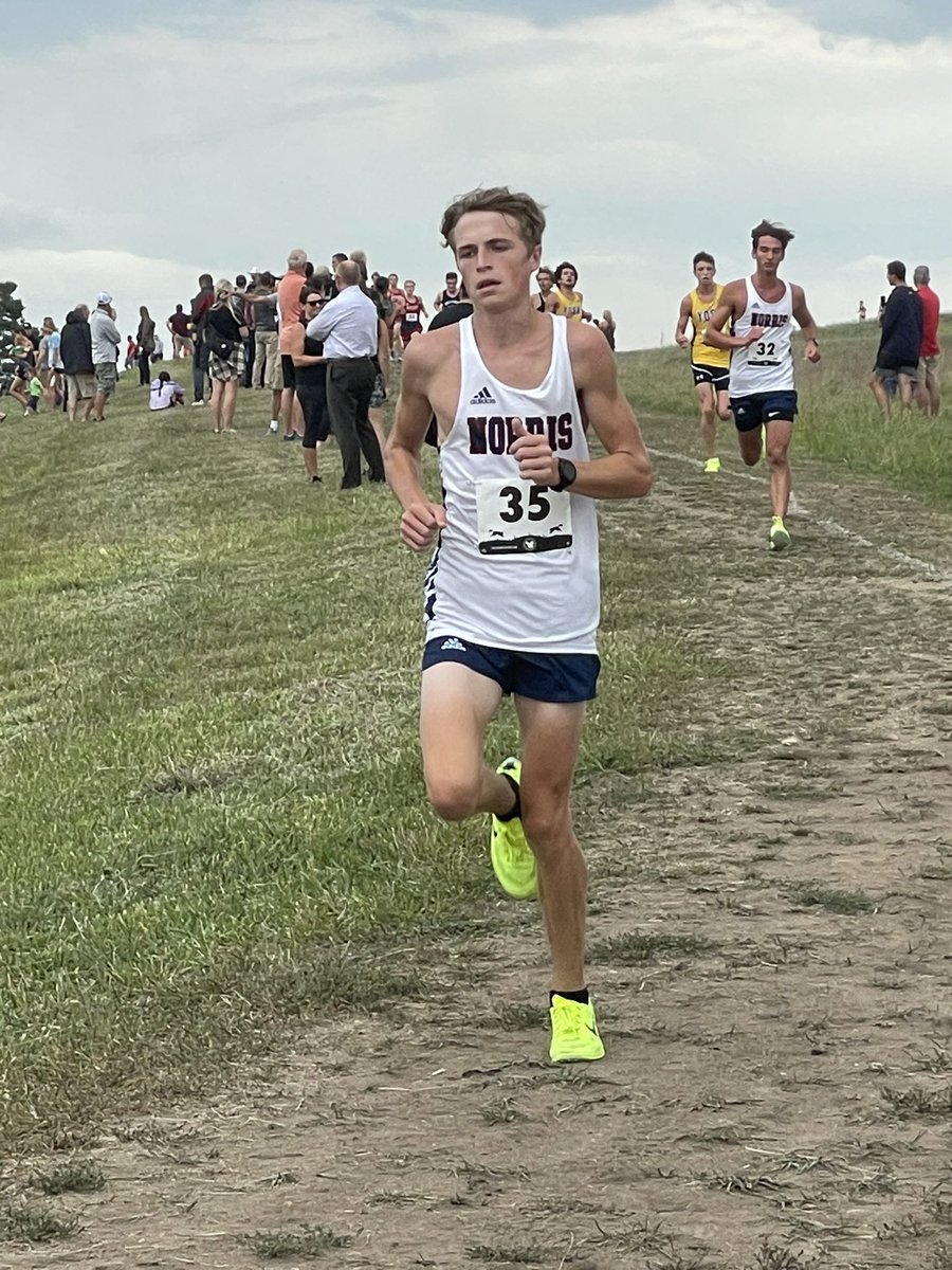 rrgoracke's tweet photo. Waverly XC meet. Boys Varsity. https://t.co/qXtcNTXCZN