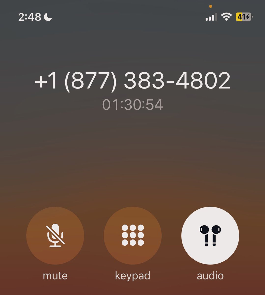 CryzlynJSD's tweet photo. Your customer service is 🗑️ 
Theres no reason I should be waiting for this long.. 
Byeeersss👋🏼✌🏼
@CapitalOne 
@CapitalOne 
@CapitalOne https://t.co/fRlZoJylEn