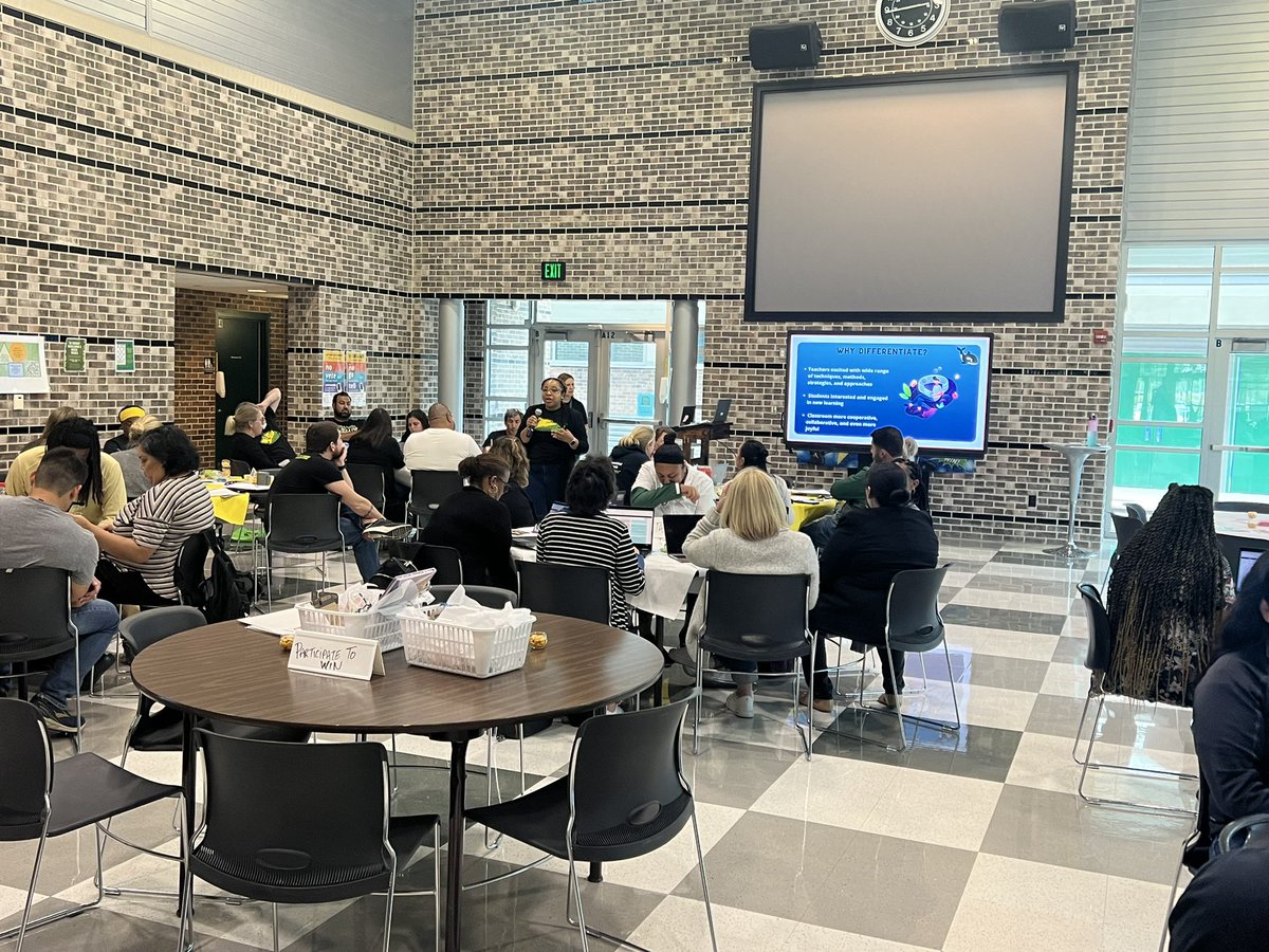 AP_MrsNorman's tweet photo. Learning together…PL day #1. Thank you to our wonderful instructional coaches for designing this day for our staff! https://t.co/plCmGxMGwB