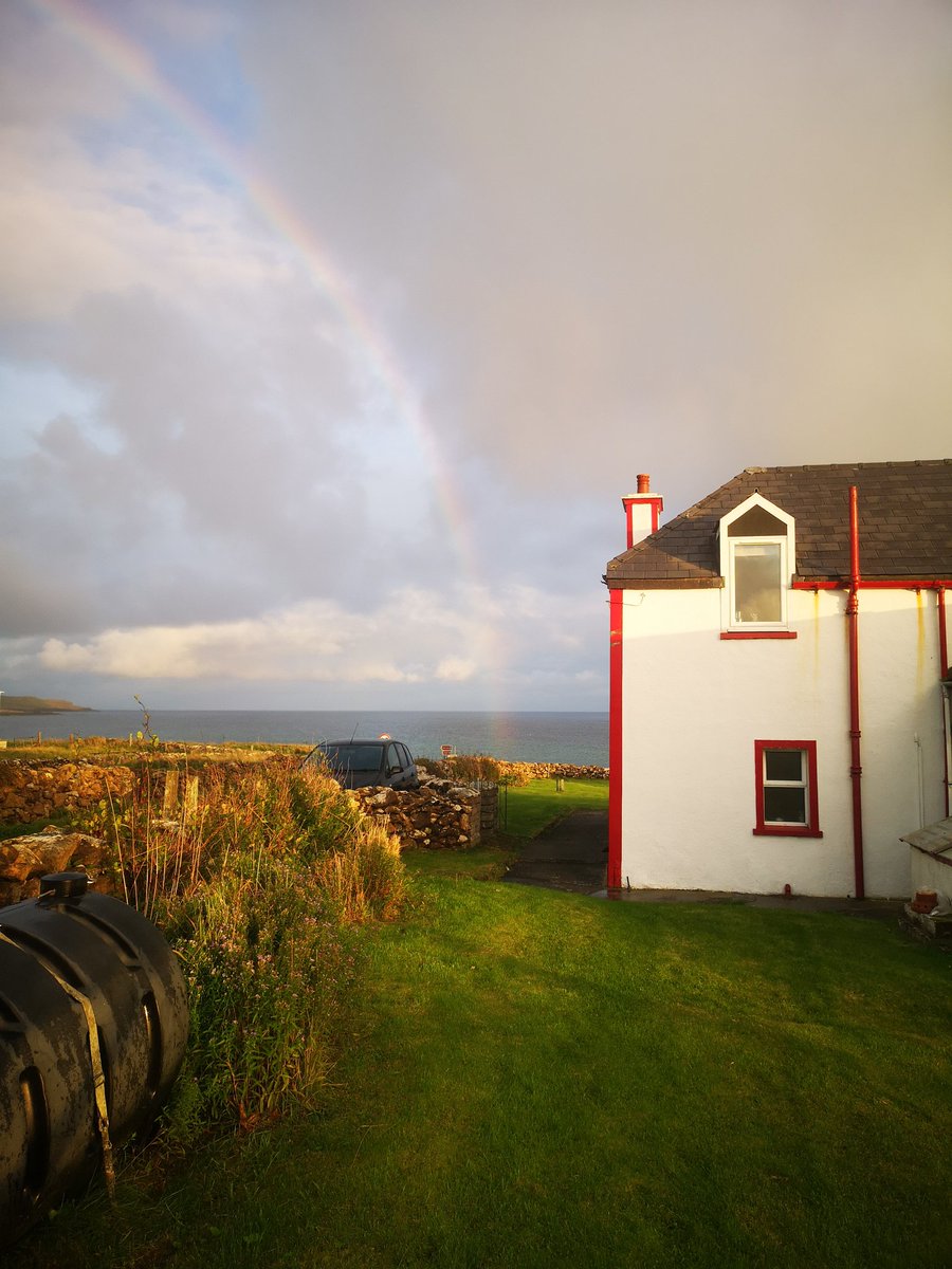 Unst holiday let & B&B (@bordanoostlodge) on Twitter photo Here's hoping the <a href="/bordanoostlodge/">Unst holiday let & B&B</a> pot of gold is a MEGA Yank or Sibe.... πππ€π Here's hoping the <a href="/bordanoostlodge/">Unst holiday let & B&B</a> pot of gold is a MEGA Yank or Sibe.... πππ€π