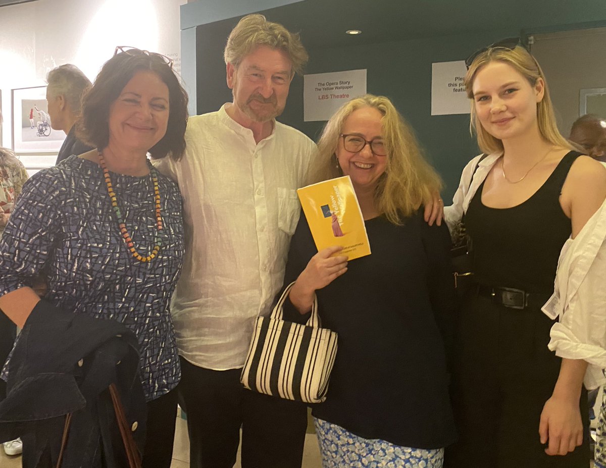Great AHLU team outing to ‘The Yellow Wallpaper’ @Sadlers_Wells - the new opera for which trustee Dr Joe Spence has written the excellent libretto - outstanding cast and music also. @TheOperaStory @DaniHoward6 @DulwichCollege