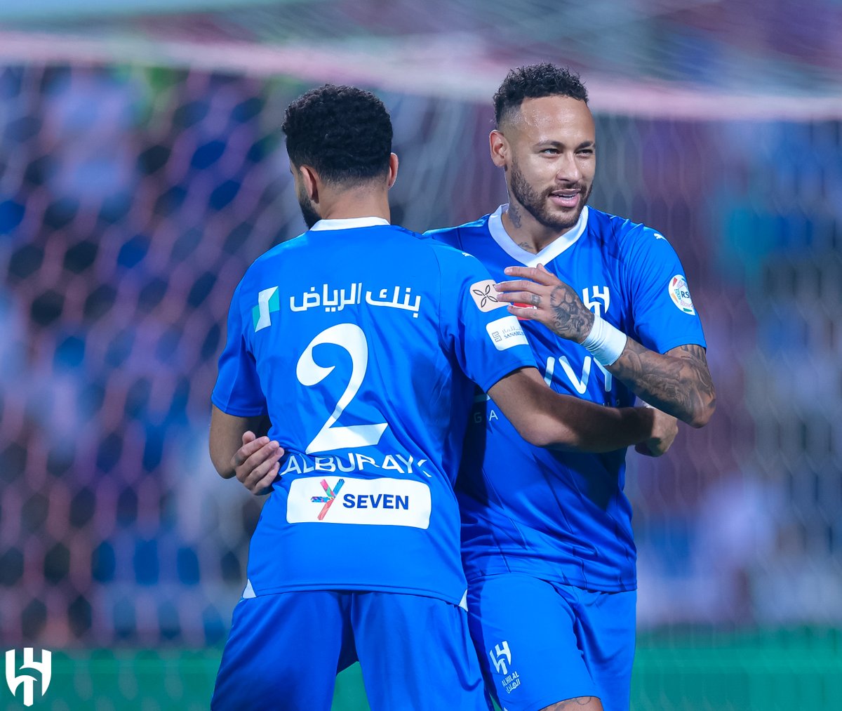 Alhilal_FC's tweet photo. 🔝 نيـمـار بشعـار #الهلال.. سلطـنة زرقـاء @neymarjr 😍💙 https://t.co/g6dxEprZQa